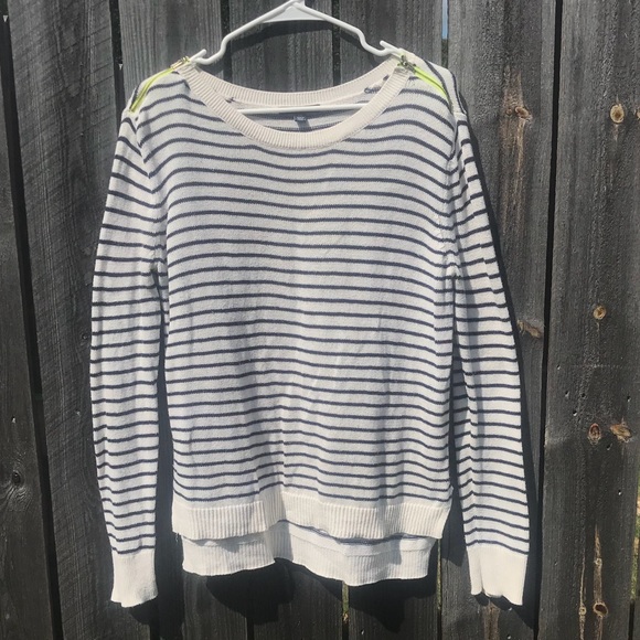 American Eagle Outfitters Sweaters - American Eagle Womens Striped Sweater